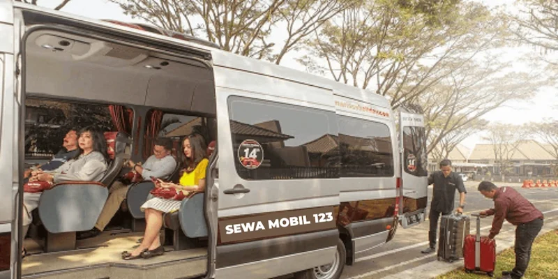 Sewa Mobil Slide 03